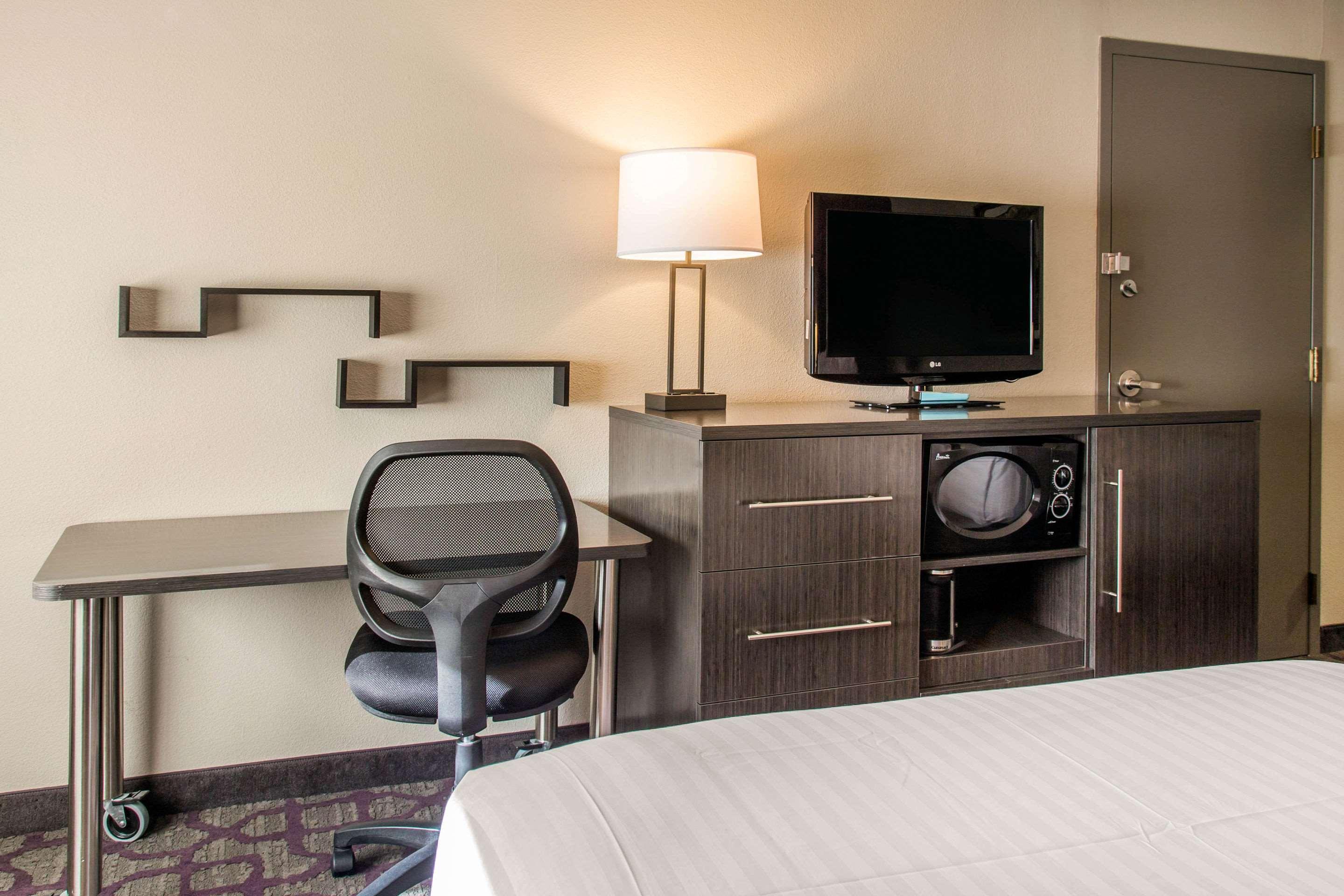 Comfort Inn Largo-Washington Dc East Аппер-Марлборо Экстерьер фото