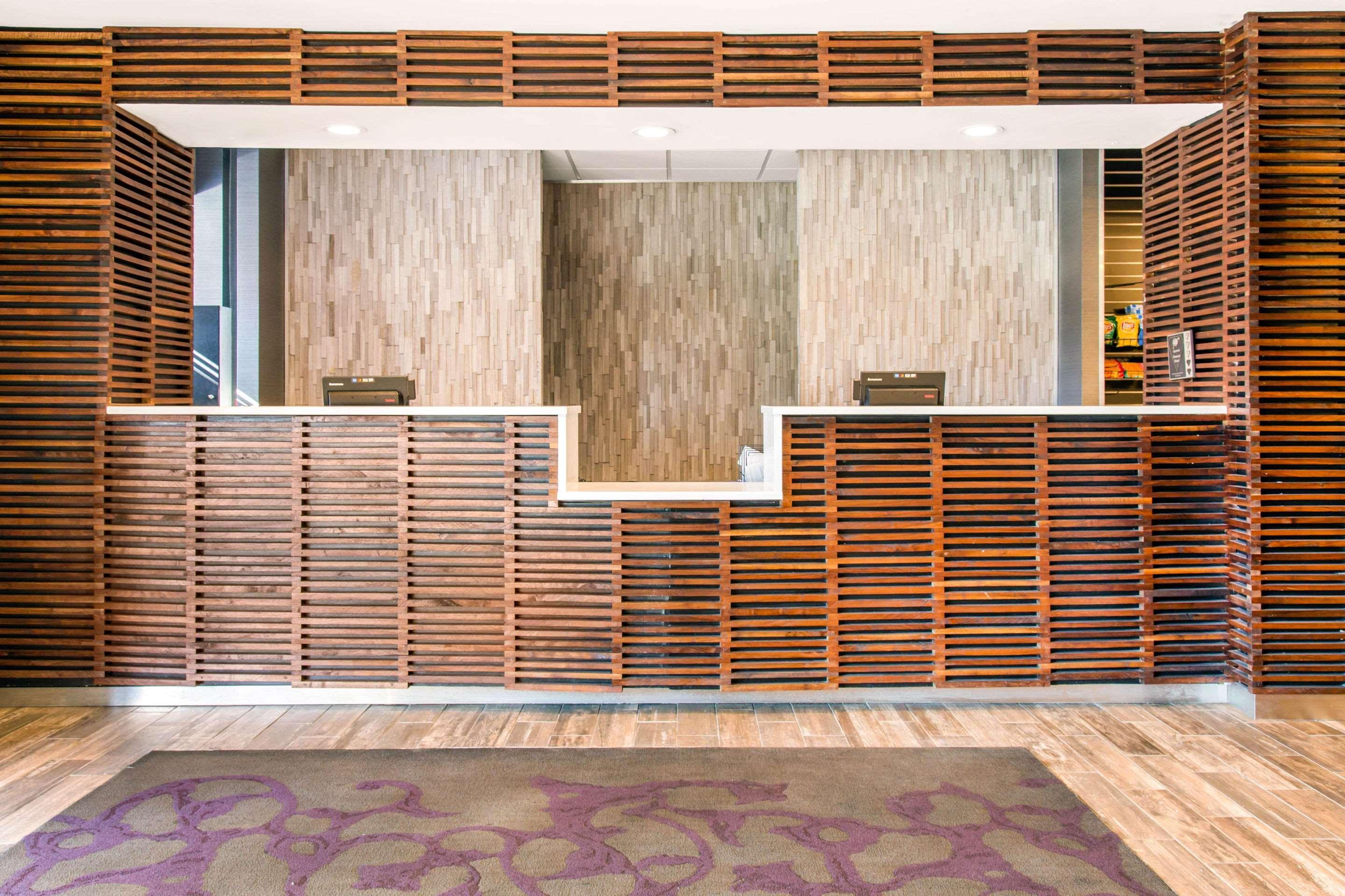 Comfort Inn Largo-Washington Dc East Аппер-Марлборо Экстерьер фото